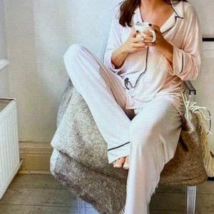 Eberjey Gisele Pajama Set, Pale pink w/black trim, NWT, XL, NOW $75.00!!